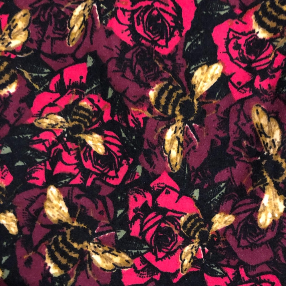 LuLaRoe TC leggings, Bees and Roses
